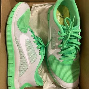 Omens Nike Free 4.0 V3